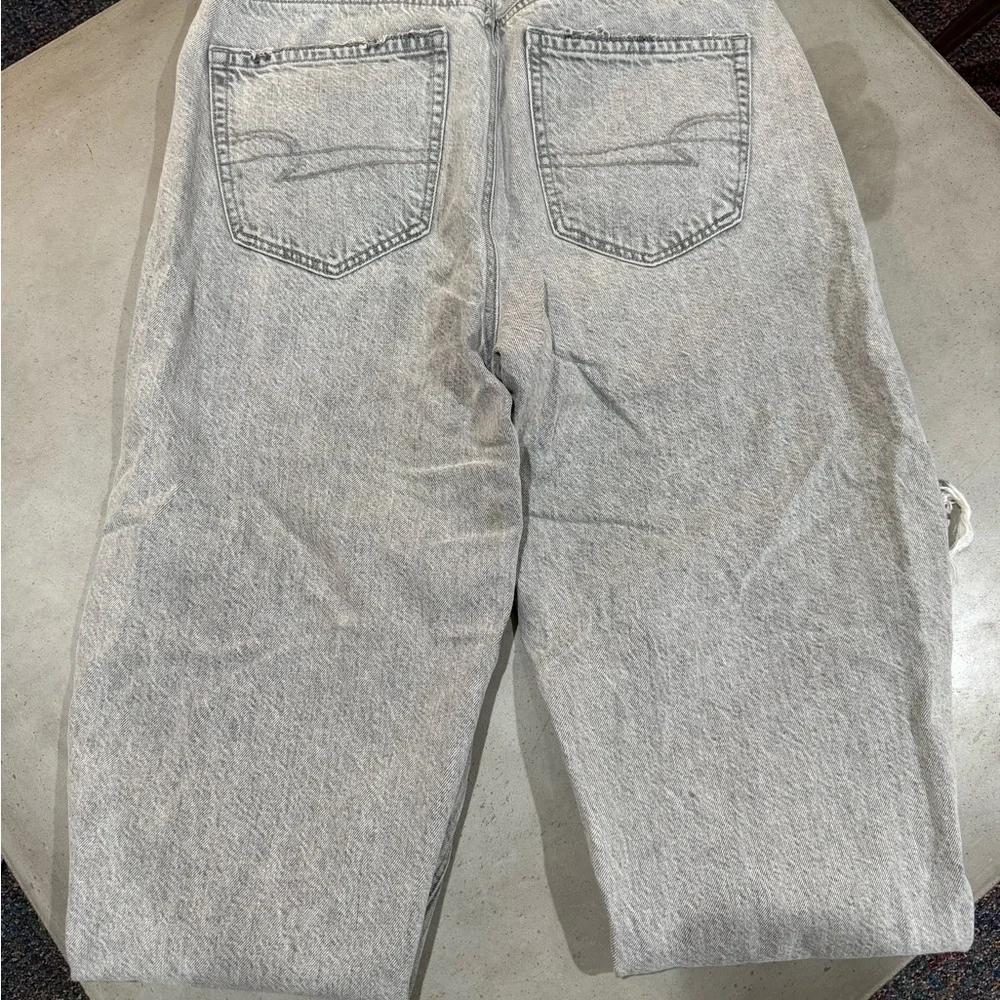 American Eagle Outfitters Light Gray Distressed Boyfriend Jeans - Picture 2 of 3